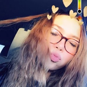 Meet your Posher, Karla